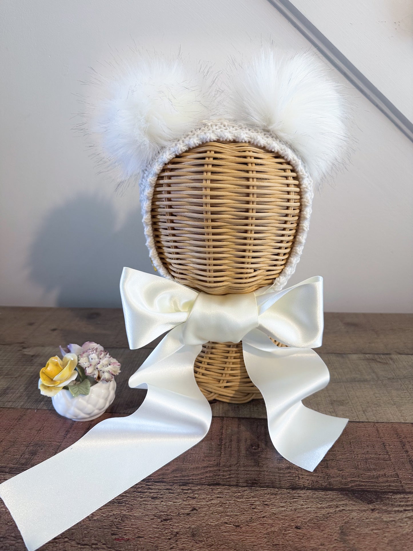 Vintage Elizabeth Bonnet / Faux Poms / Satin Ribbon / Off White
