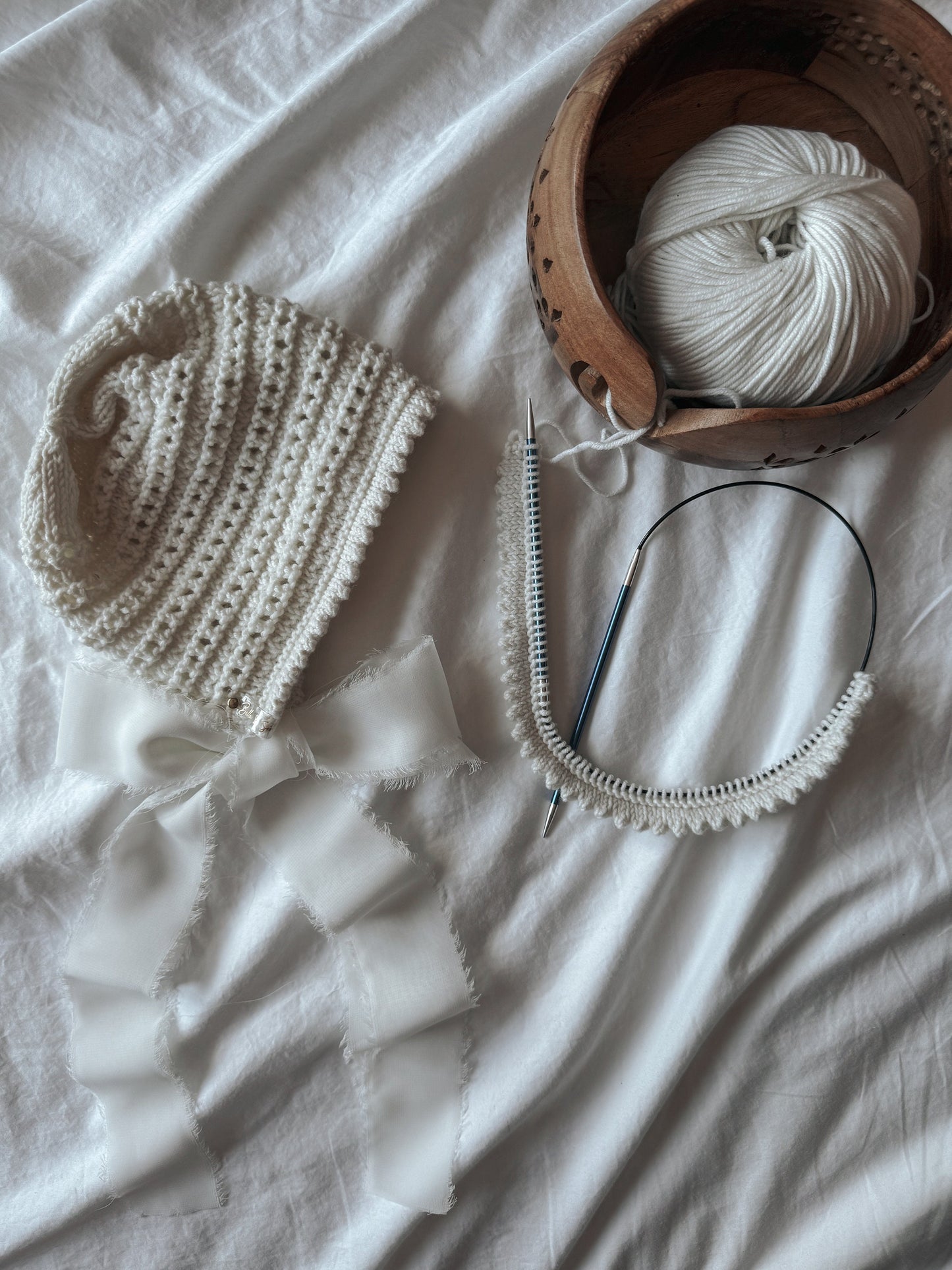 The Vintage Elizabeth Bonnet With Chiffon Ties