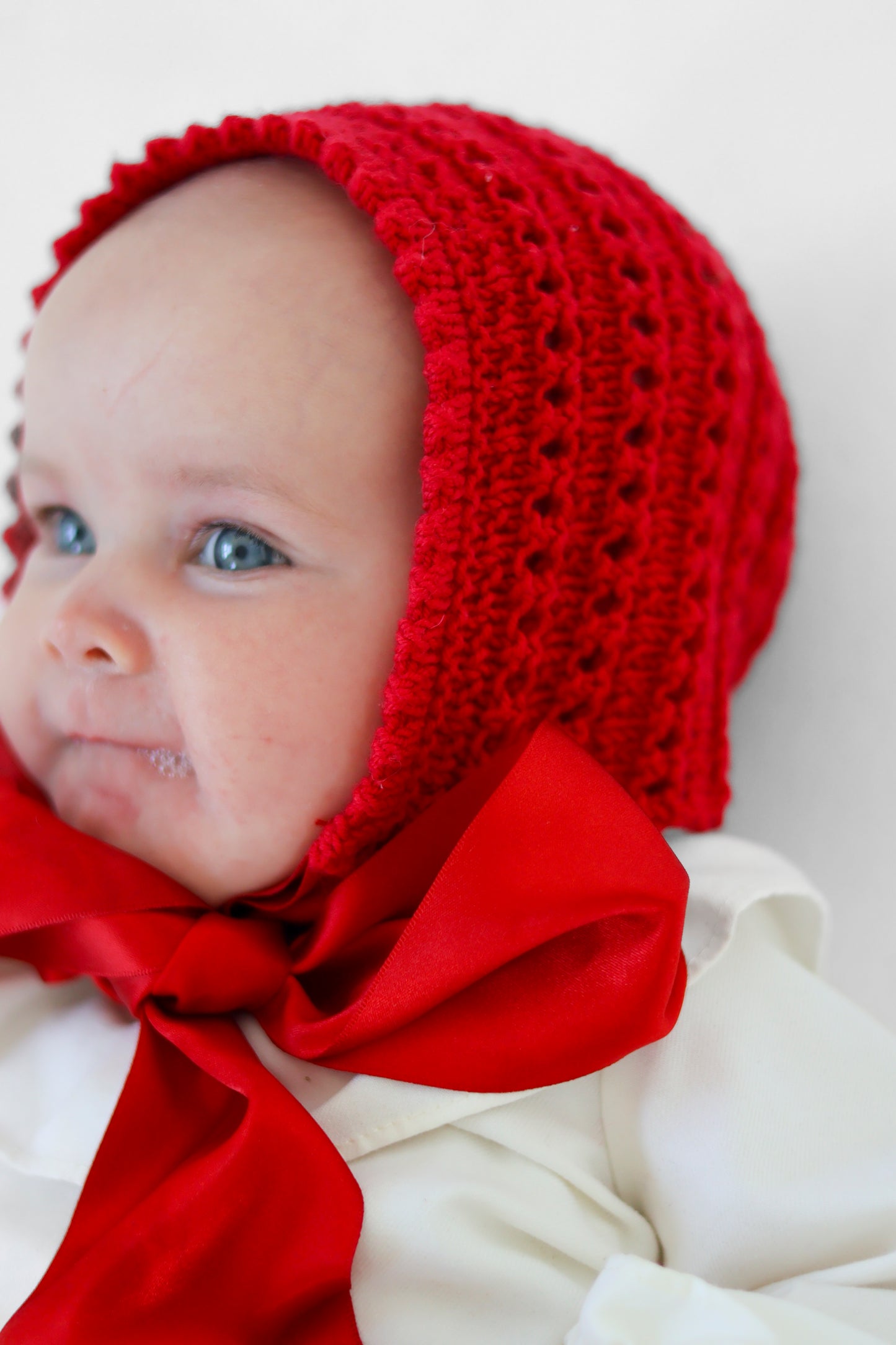 Christmas Vintage Elizabeth Bonnet / Satin Ribbon