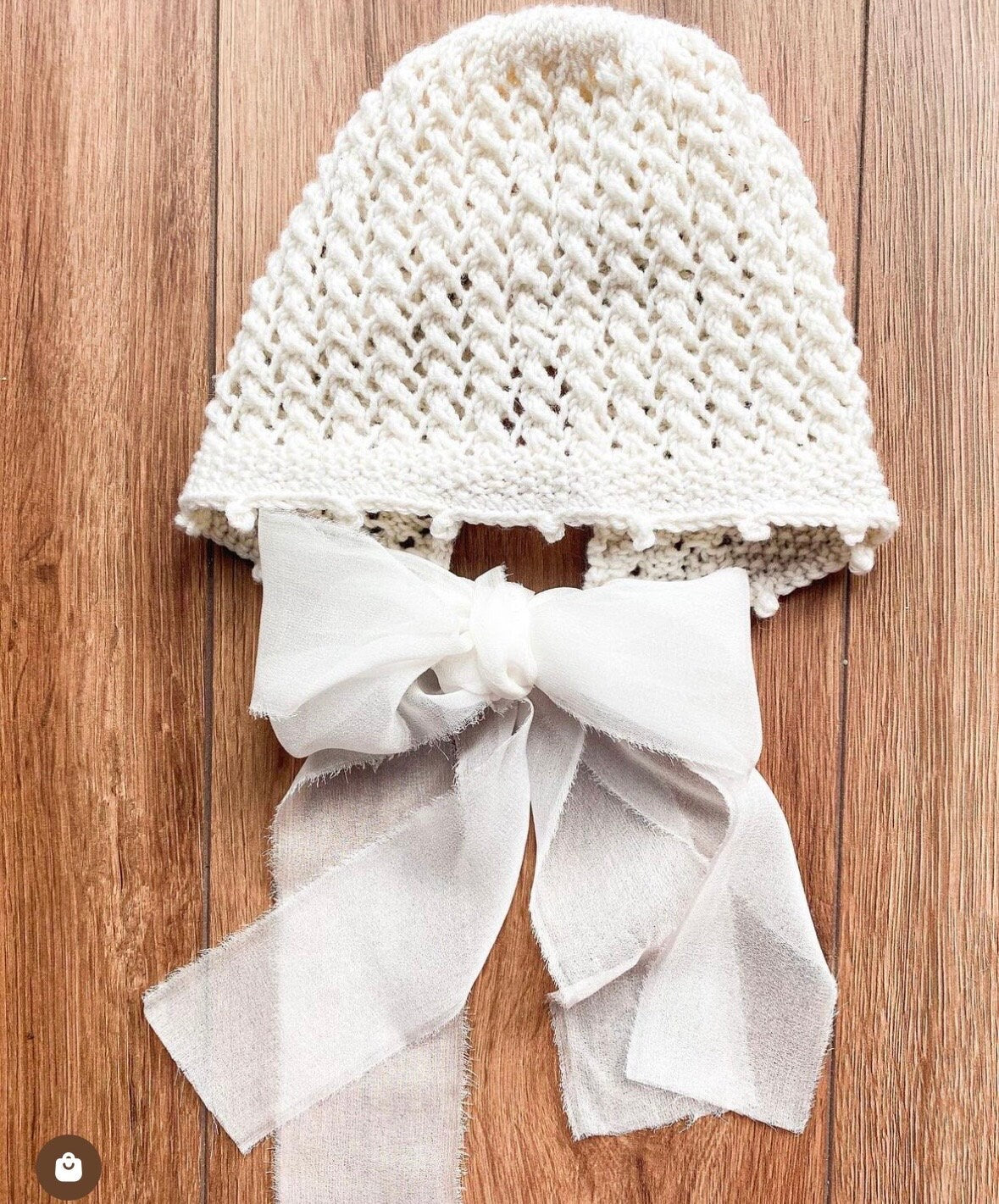 Exclusive Vintage Valencia Bonnet / Chiffon Ties