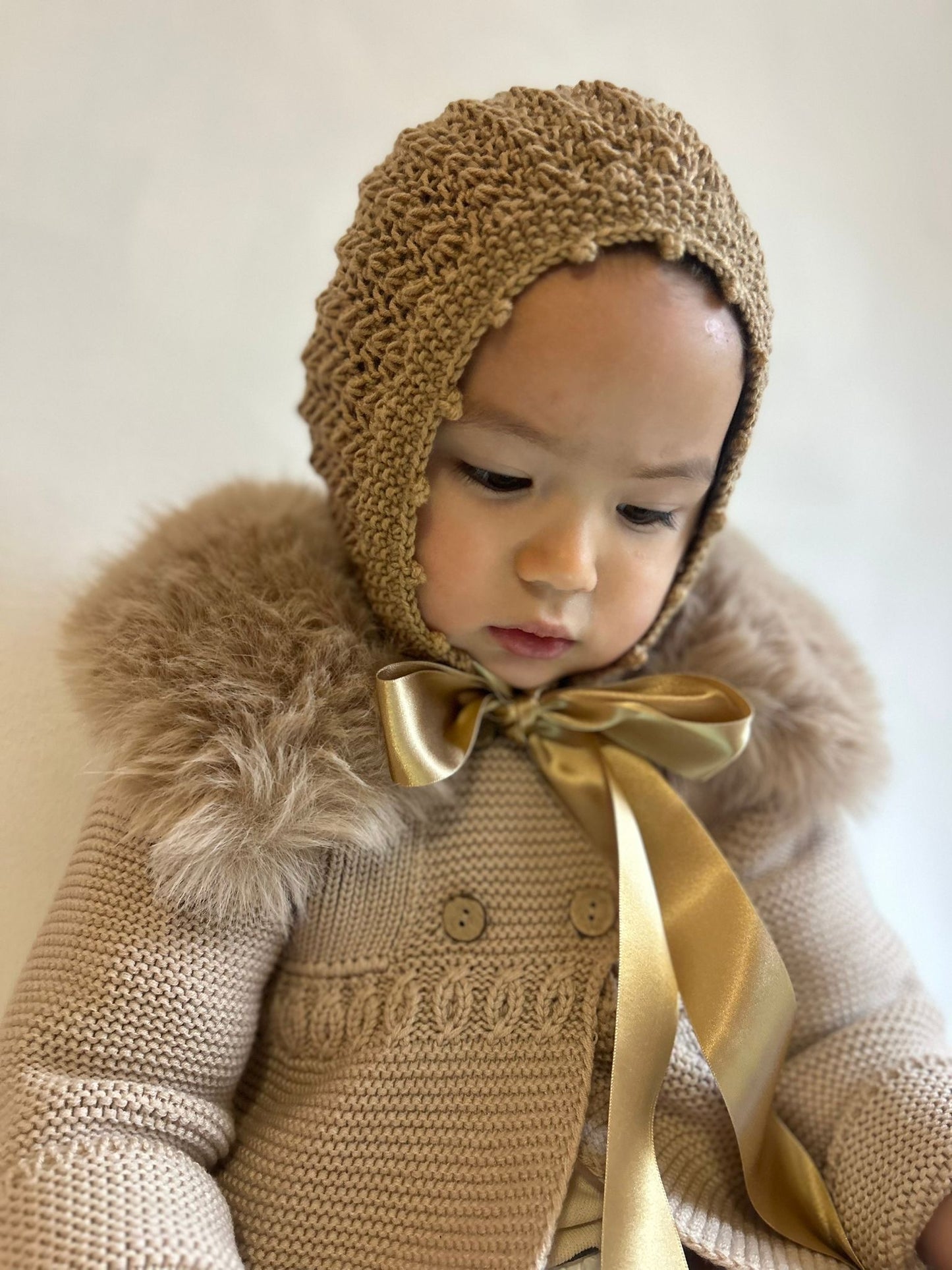 Exclusive Vintage Valencia Bonnet / Toasted Beige