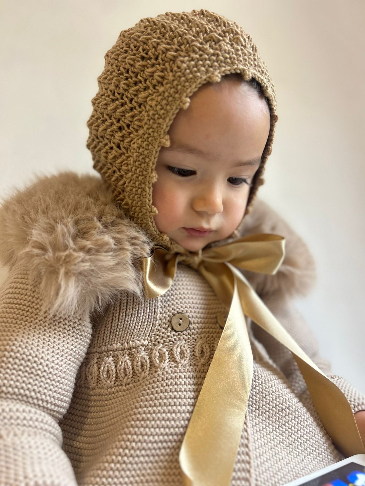 Exclusive Vintage Valencia Bonnet / Toasted Beige